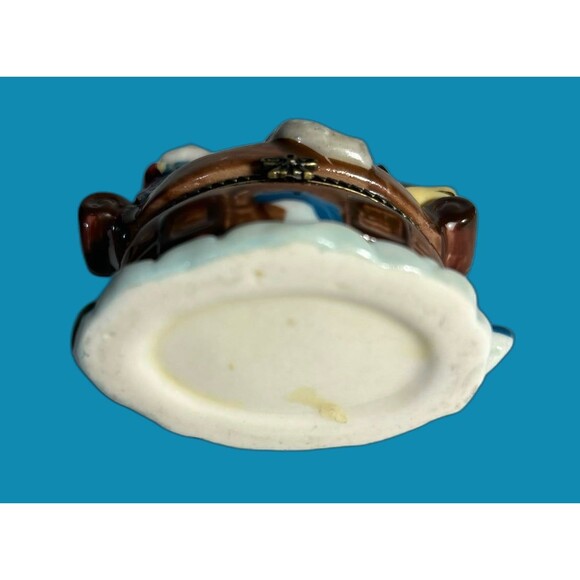 Noah's Ark ceramic hinged Trinket Box - Picture 3 of 6